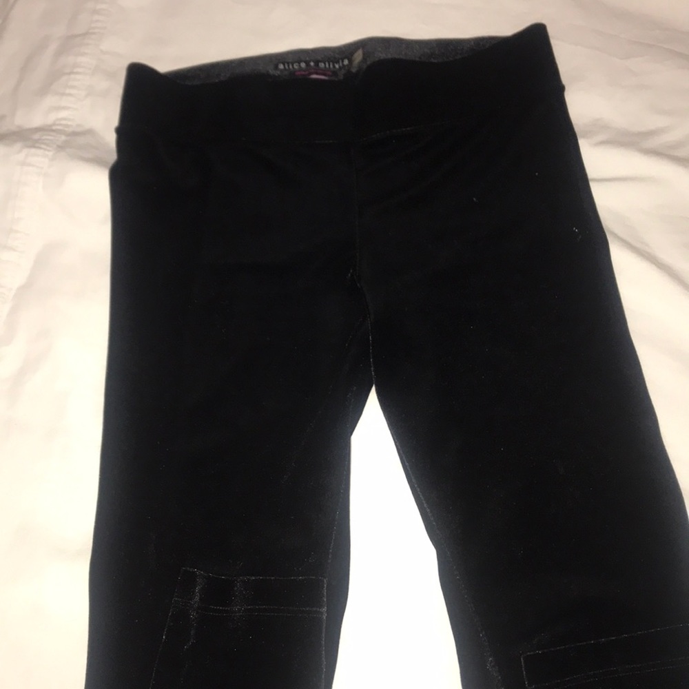 Alice + Olivia velvet leggings size XS
